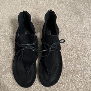 Pierre Dumas Black Sandals- Size 8.5